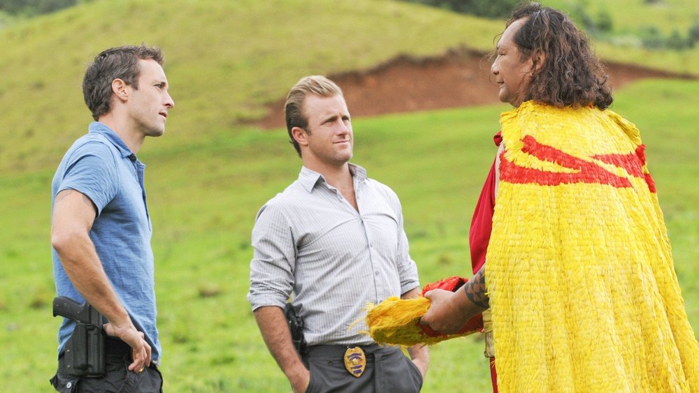 Watch Hawaii Five-0 Season 2 Episode 17: Kupale (Defender) - Full