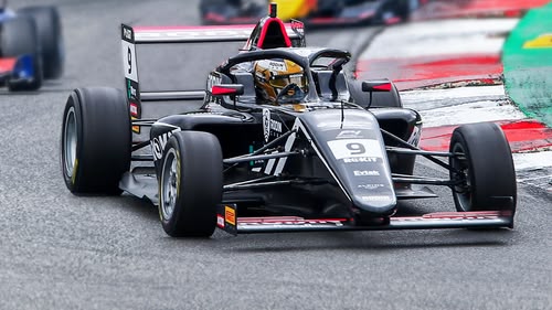 Twenty drivers, including the top 12 in the standings, from the current 2025 grid of the F4 British Championship line up at Silverstone for the first of two non-points-paying races.
