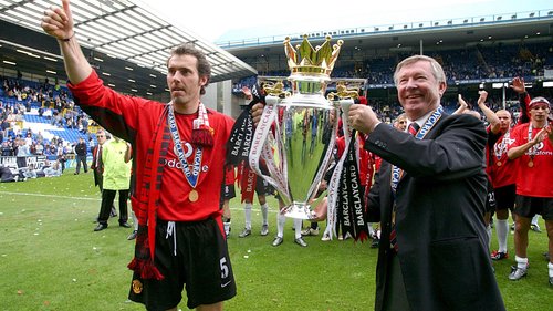 Enjoy all of the most memorable moments from the 2002-03 Premier League season, accompanied by hit music from the time, major news stories and more.