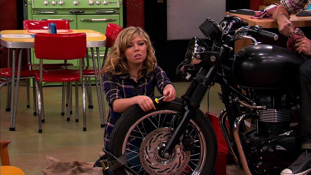 iCarly Season 5 Episode 14 Sky