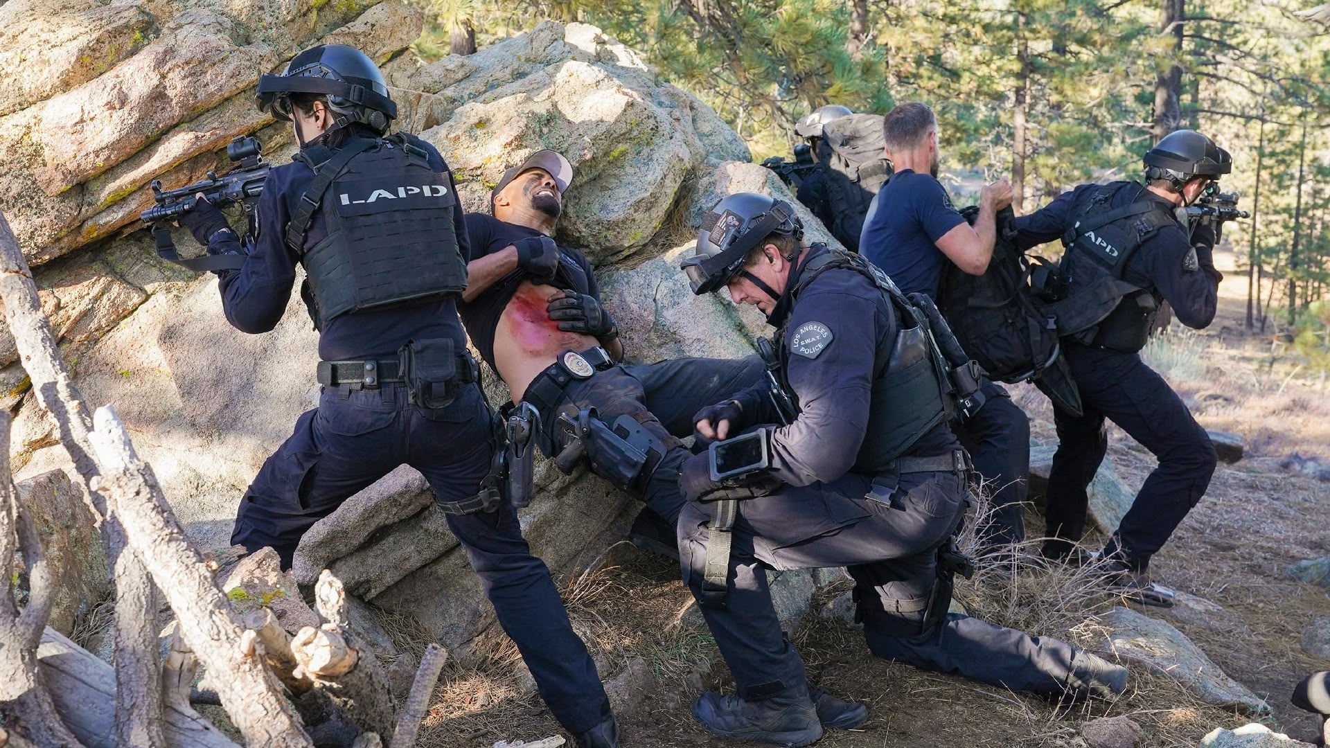 E. N. E. Neet спецназ аниме. косплей спецназа.