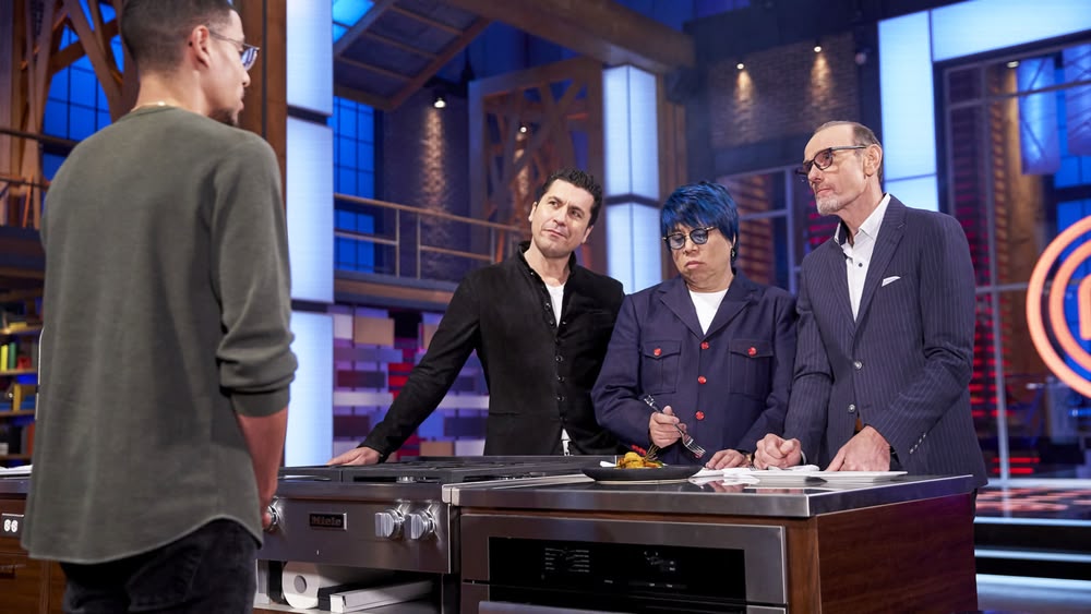 Masterchef canada season 8 episode online 1