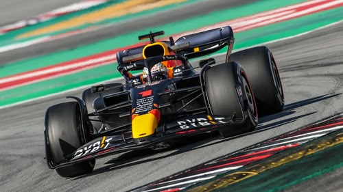Sky Sports News' Craig Slater tries out for Red Bull's seven-time DHL Fastest Pit Stop Award-winning pit crew to see if he has what it takes to join the team.