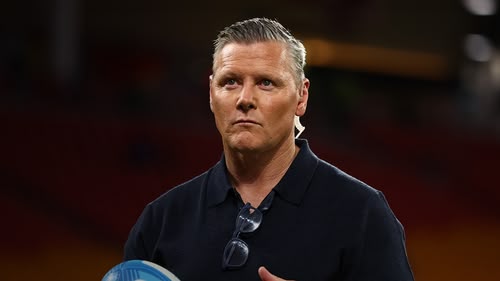 Sean Maloney, Morgan Turinui and an array of special guests review the weekend's matches. Expert analysis, lively banter and insider insights - it's the perfect way to stay up to date.