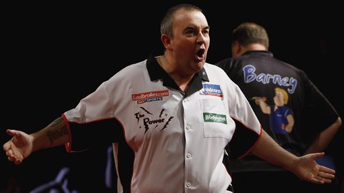 Take a look back at the 2007 World Championship final between Phil Taylor and Raymond Van Barneveld. Contains flashing images.