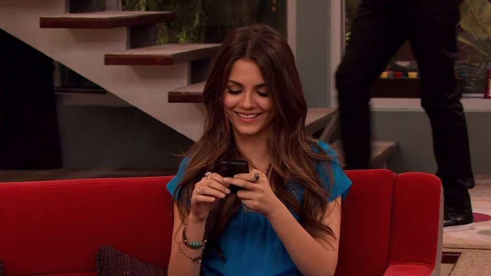 Where to watch Victorious TV series streaming online?