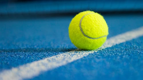 In Gstaad, top seed Casper Ruud plays Juan Manuel Cerundolo in the quarter-finals, while Swiss duo Simona Waltert and Jil Teichmann face off in Iasi. Plus, action from Bastad and Hamburg.
