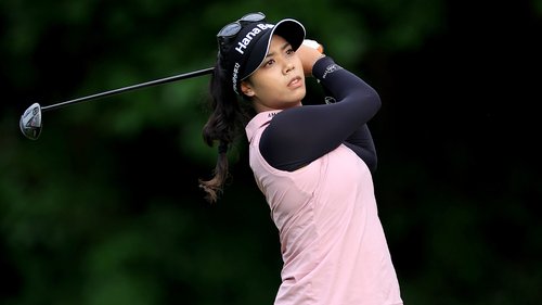 Former and current pros take viewers behind the ropes on the course, discussing such things as shot setup, club selection, and strategy. Here, Patty Tavatanakit leads the lesson.