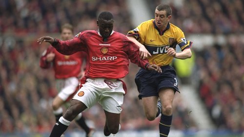 Remember a classic match from the Premier League. Here, Arsenal visit Alex Ferguson's Manchester United at Old Trafford back in the 1997-98 season.